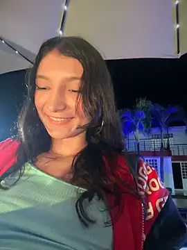 Snapshot of loly-yandere chatting on 12-23-24, 11:49 loly-yandere online show from 12-23-24, 11:49