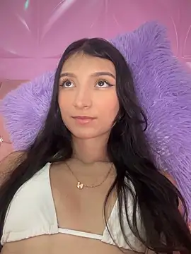 Snapshot of loly-yandere chatting on 01-05-25, 08:42 loly-yandere online show from 01-05-25, 08:42