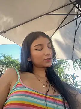 Snapshot of loly-yandere chatting on 01-18-25, 08:19 loly-yandere online show from 01-18-25, 08:19