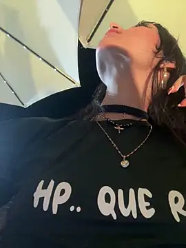 Snapshot of loly-yandere chatting on 02-03-25, 02:25 loly-yandere online show from 02-03-25, 02:25