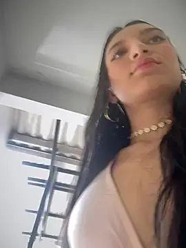 Snapshot of loly-yandere chatting on 03-13-25, 08:32 loly-yandere online show from 03-13-25, 08:32