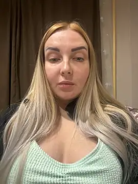 Snapshot of Aleksandrakis chatting on 12-20-24, 08:45 Aleksandrakis online show from 12-20-24, 08:45