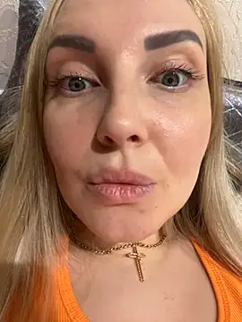 Snapshot of Aleksandrakis chatting on 01-31-25, 04:48 Aleksandrakis online show from 01-31-25, 04:48