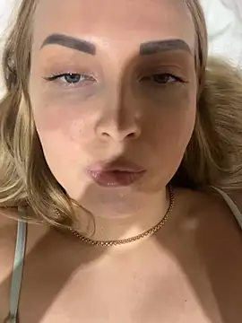 Snapshot of Aleksandrakis chatting on 02-04-25, 05:45 Aleksandrakis online show from 02-04-25, 05:45