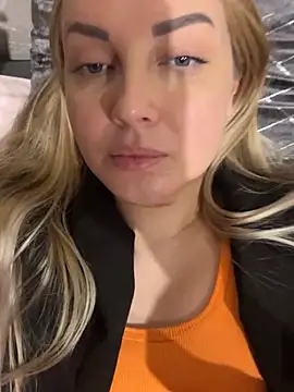 Snapshot of Aleksandrakis chatting on 02-14-25, 08:48 Aleksandrakis online show from 02-14-25, 08:48