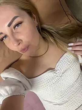 Snapshot of Aleksandrakis chatting on 03-02-25, 09:22 Aleksandrakis online show from 03-02-25, 09:22