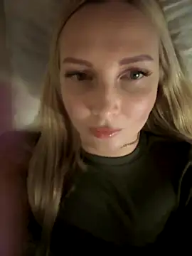 Snapshot of Aleksandrakis chatting on 10-06-25, 08:28 Aleksandrakis online show from 10-06-25, 08:28