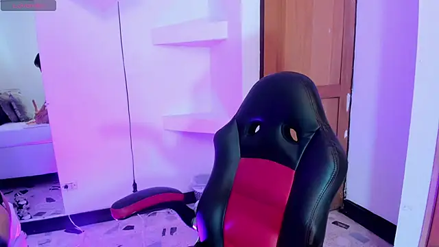 Naomi-Haruno online show from 01-24-25, 08:54