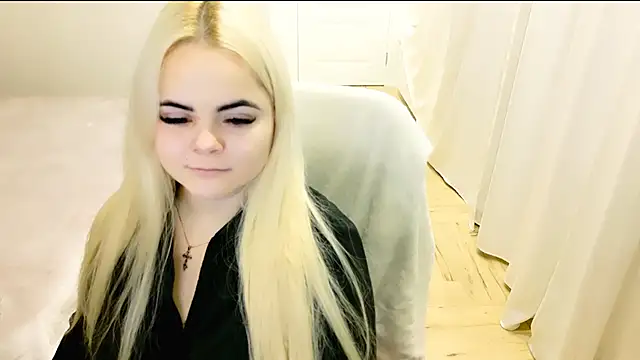 lovely-eyes online show from 01-31-25, 09:26