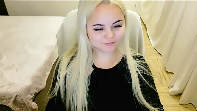 lovely-eyes online show from 03-18-25, 12:05