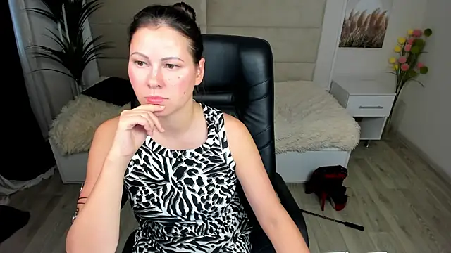 Dana  dom online show from 01-21-25, 06:11