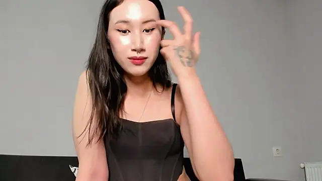 Snapshot of asian_kiya chatting on 11-19-25, 12:10 asian kiya online show from 11-19-25, 12:10