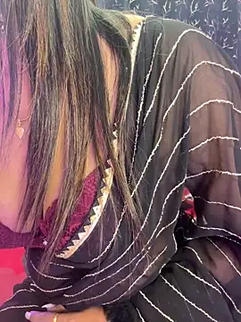 Snapshot of beauty_alina chatting on 02-16-26, 01:51 beauty alina online show from 02-16-26, 01:51