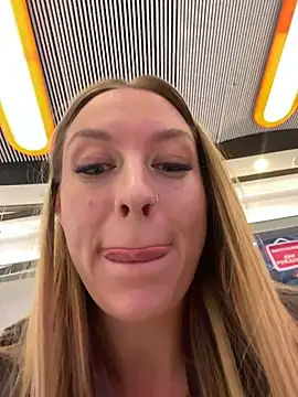 Sweet   Emily online show from 11-19-25, 01:22