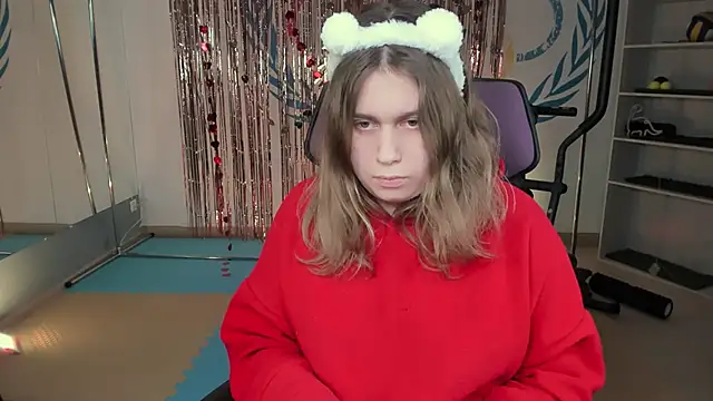 FioraMarmoris online show from 02-21-25, 04:05