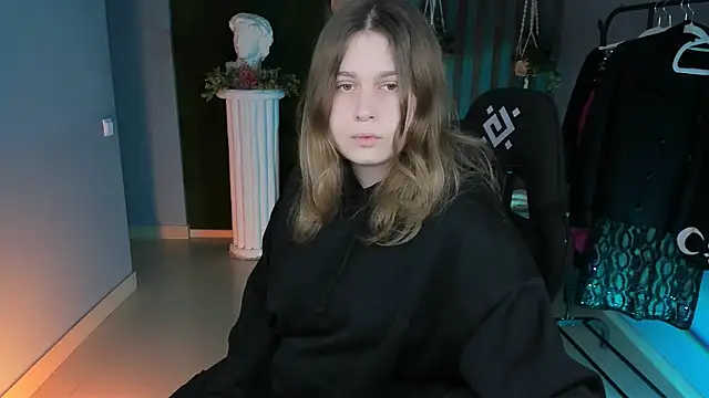 FioraMarmoris online show from 03-01-25, 05:09