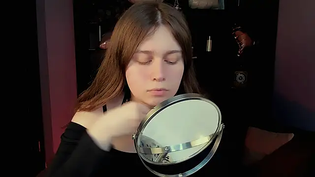 Snapshot of FioraMarmoris chatting on 02-26-26, 03:22 FioraMarmoris online show from 02-26-26, 03:22