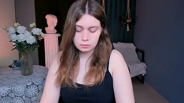 Snapshot of FioraMarmoris chatting on 03-04-26, 05:13 FioraMarmoris online show from 03-04-26, 05:13