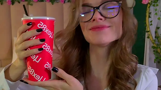 Eva Natsumi online show from 12-03-24, 06:59