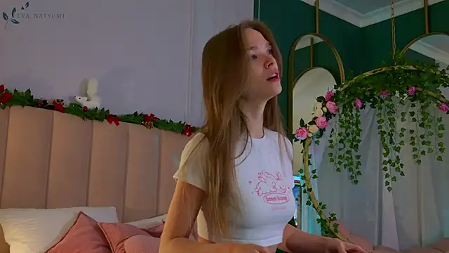 Eva Natsumi online show from 12-16-24, 03:00