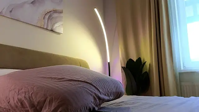 Eva Natsumi online show from 02-26-25, 09:32