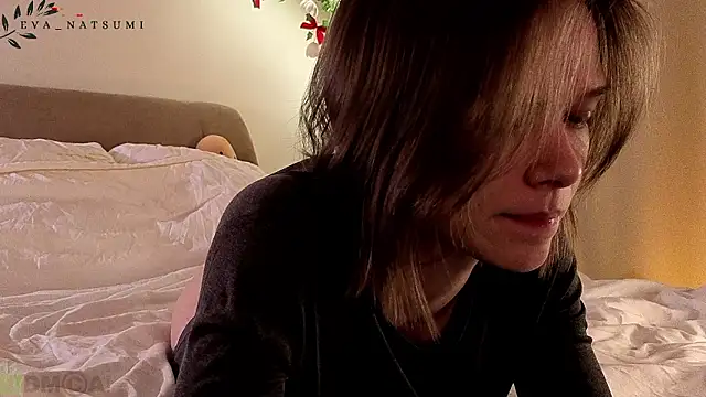 Eva Natsumi online show from 03-04-26, 06:47