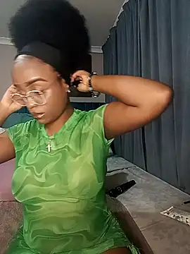 Queen-Chocolate online show from 09-25-25, 02:59