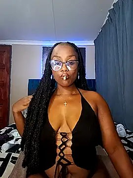 Queen-Chocolate online show from 11-20-25, 06:18