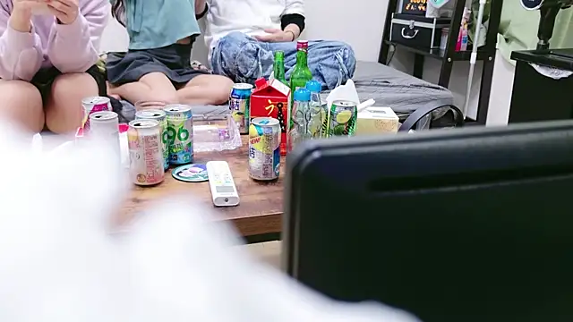 Snapshot of HaruruHappy chatting on 01-28-25, 05:03 HaruruHappy online show from 01-28-25, 05:03