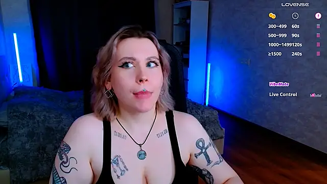 Snapshot of Blueberry-baby chatting on 03-02-25, 11:50 Blueberry-baby online show from 03-02-25, 11:50