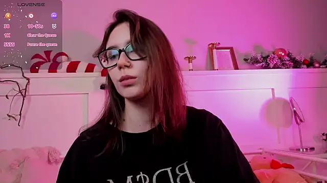 UnaMedison online show from 12-24-24, 01:17