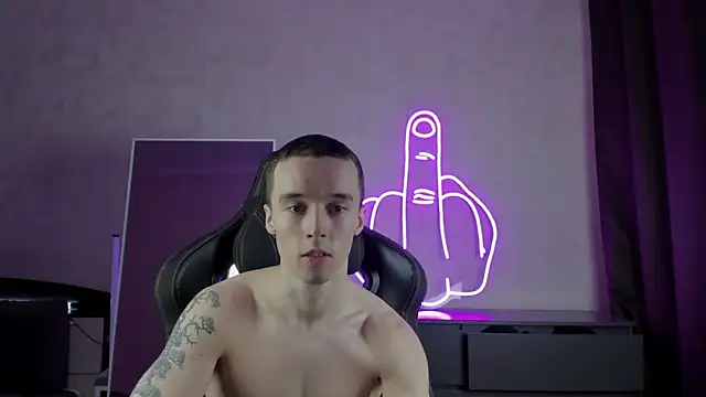 Snapshot of MasonWarholl chatting on 01-10-25, 07:35 MasonWarholl online show from 01-10-25, 07:35