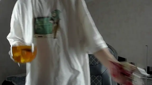 Snapshot of MasonWarholl chatting on 02-27-26, 08:09 MasonWarholl online show from 02-27-26, 08:09