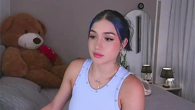 AnnyHizzle online show from 10-11-25, 11:03