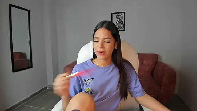 Alice23jones online show from 02-06-25, 08:02