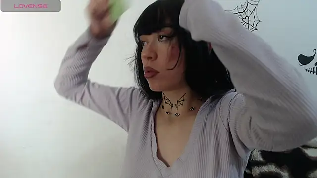 Julieta De Los Angeles online show from 02-26-26, 07:02