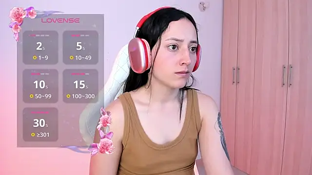 Snapshot of liaqueen610 chatting on 02-04-25, 01:13 liaqueen610 online show from 02-04-25, 01:13