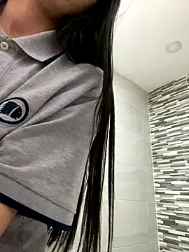 Snapshot of liaqueen610 chatting on 09-15-25, 09:48 liaqueen610 online show from 09-15-25, 09:48