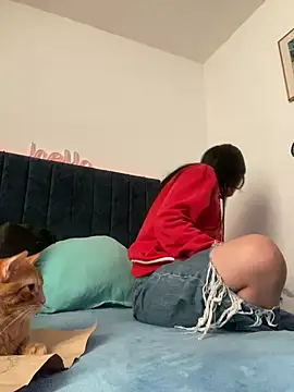 Snapshot of liaqueen610 chatting on 09-18-25, 08:11 liaqueen610 online show from 09-18-25, 08:11