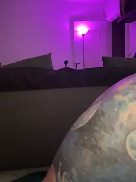 Snapshot of MartthaKatze chatting on 11-09-25, 04:38 MartthaKatze online show from 11-09-25, 04:38