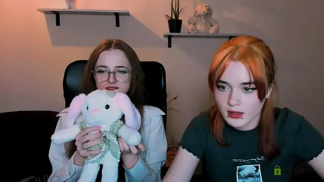 liana kisses online show from 12-21-24, 02:30