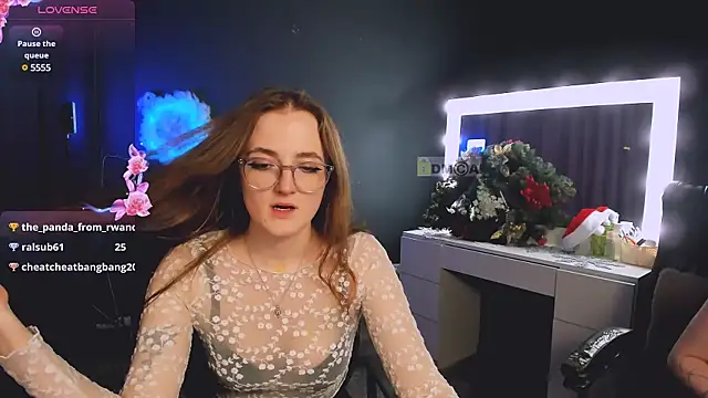 liana kisses online show from 01-25-25, 02:58