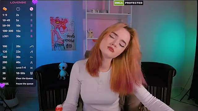 liana kisses online show from 03-18-25, 10:48