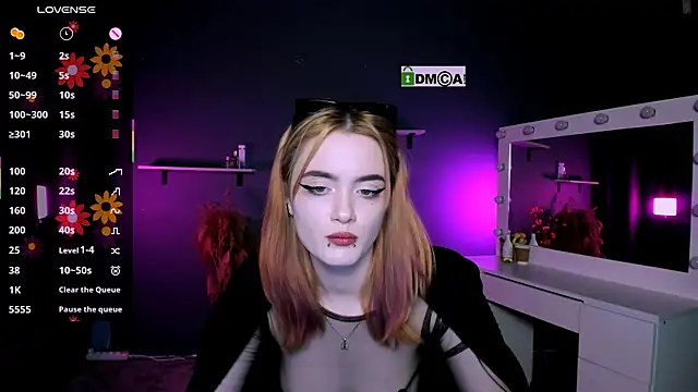 liana kisses online show from 03-19-25, 11:14