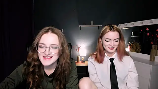 liana kisses online show from 03-22-25, 08:15