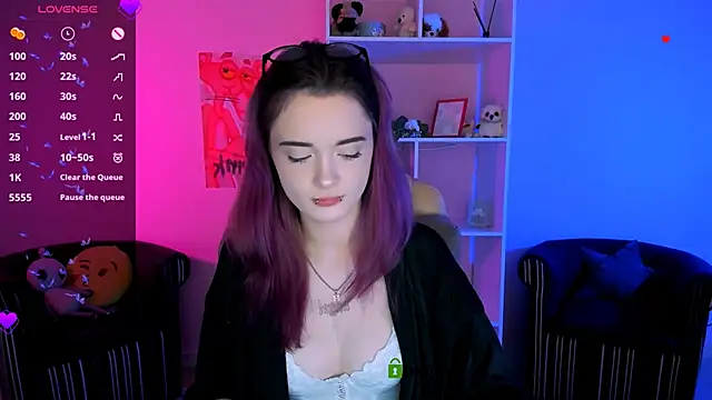 liana kisses online show from 09-20-25, 07:04