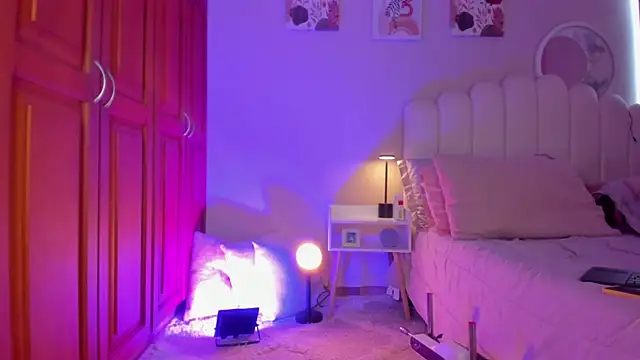 martinaaricci online show from 02-23-26, 02:03