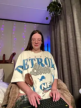 Snapshot of Sweetdee222x chatting on 12-06-24, 04:47 Sweetdee222x online show from 12-06-24, 04:47