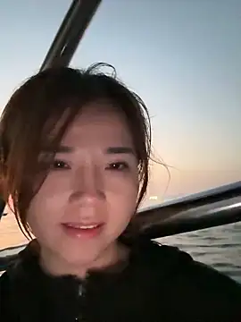 Efangfang online show from 12-11-24, 10:03