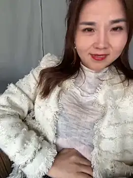 Efangfang online show from 12-15-24, 07:35